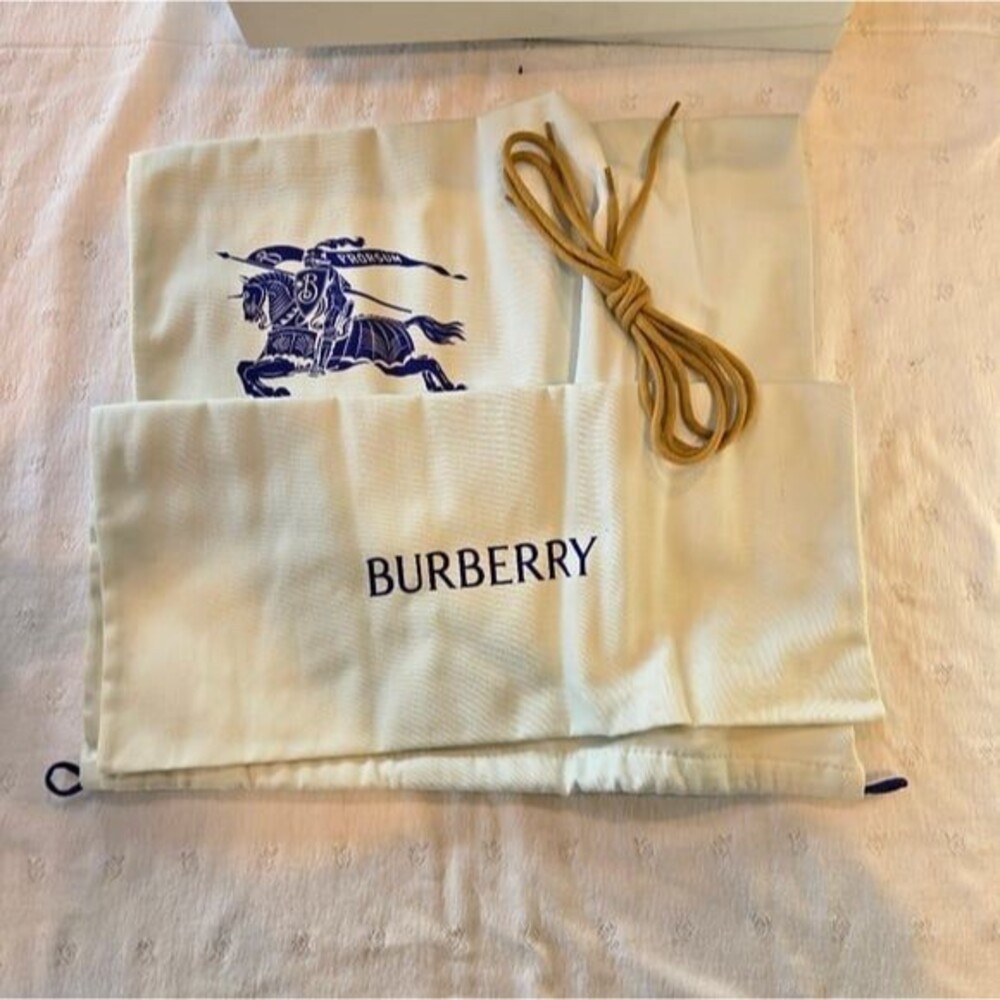 NIB Burberry Shearling-Trim Suede Creeper Boots Manilla/Amber Yellow Size 40 - Picture 5 of 8